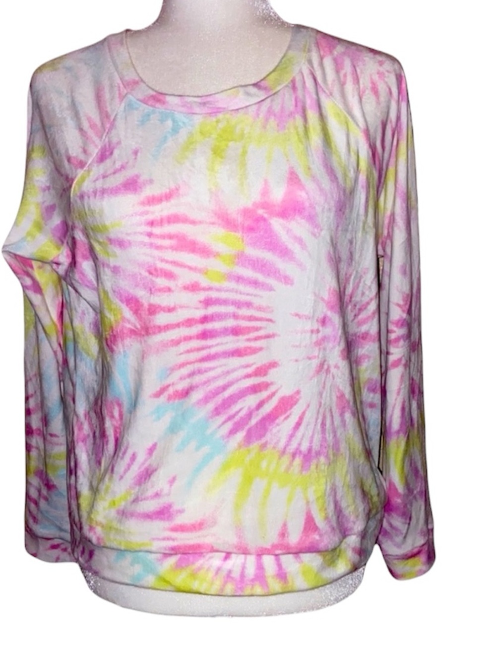 XOXO Tie Dye Super Soft Sweatshirt/Sleepshirt
